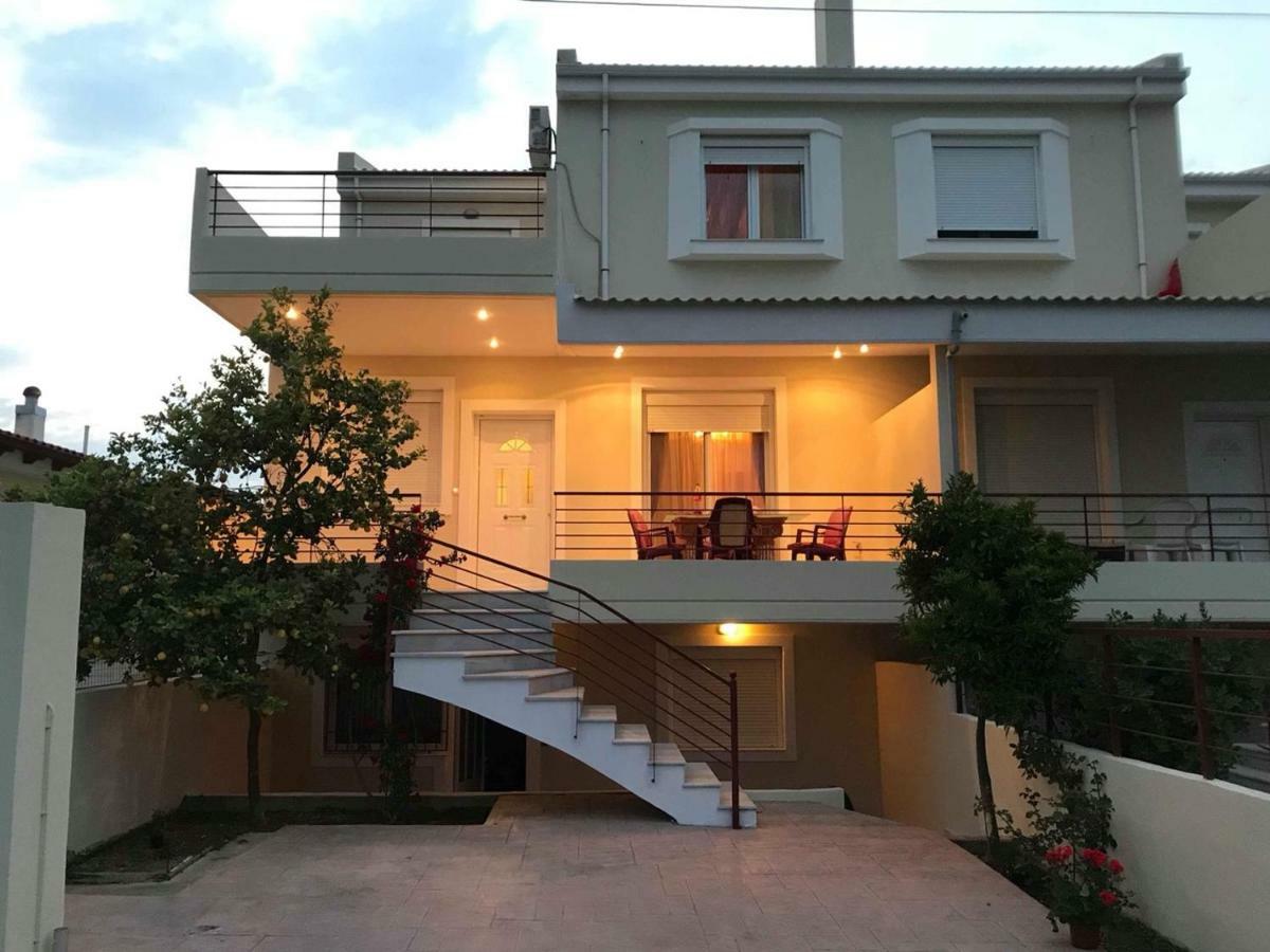 Amazing House In Kiato Near The Beach Exterior photo